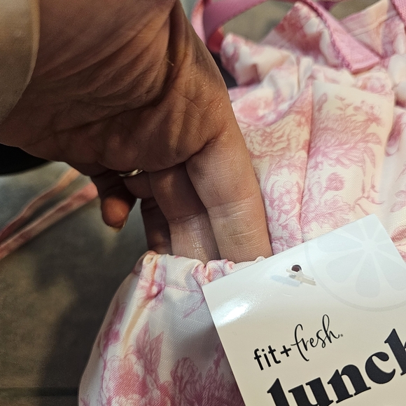 Pink on Pink floral Lunch Tote for Women - Picture 10 of 12